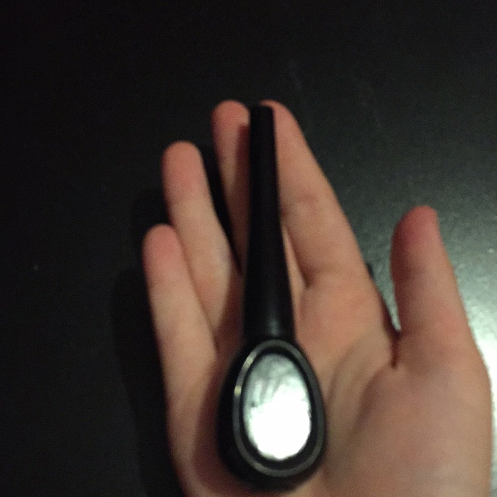 Eye liner
